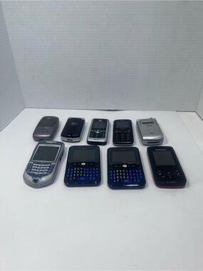 Assorted Cell Phone Lot - Various Brands in Black and Silver
